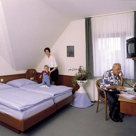 Hotel Ockenheim Buitenkant foto